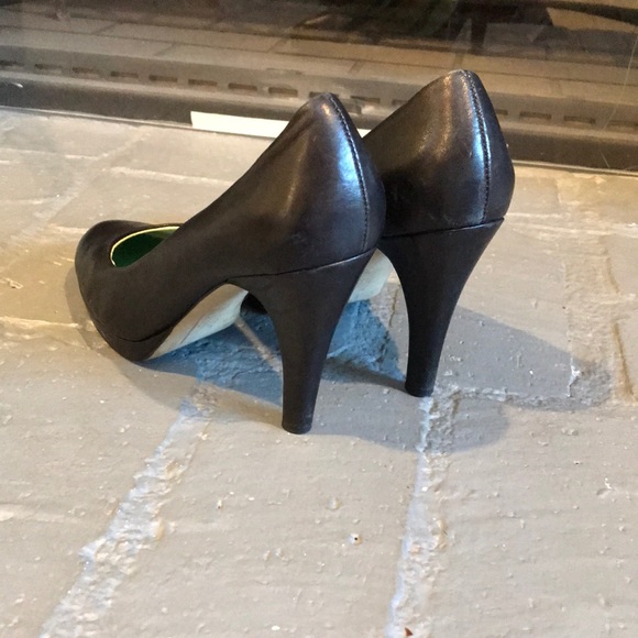 Franco Sarto Leather Heels - Picture 2 of 3